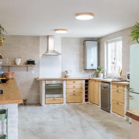 Alma-rio 2 By Mycelia Tomar